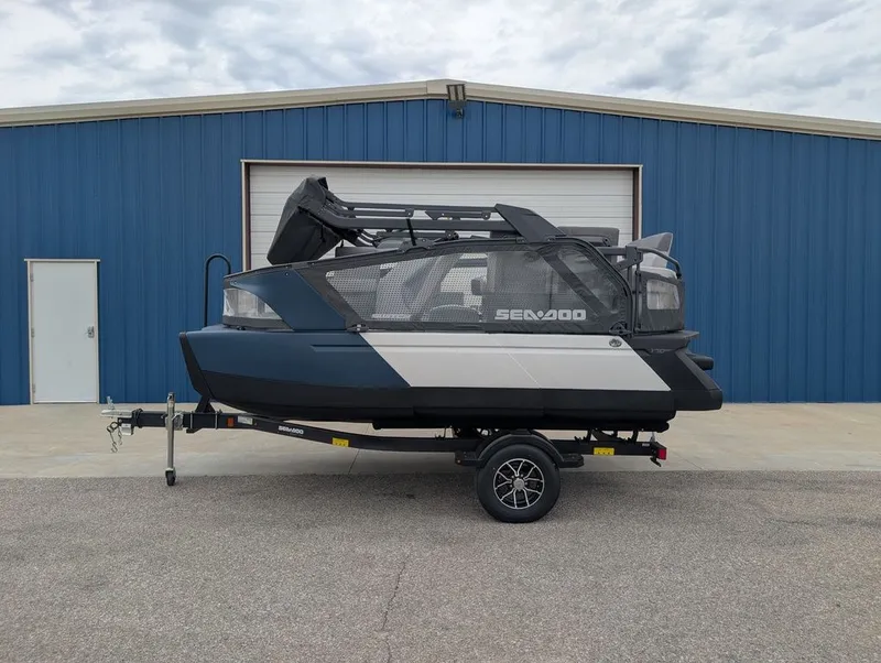 Slide: The Image of Sea-Doo Switch® Sport Compact - 170 hp 2024 - 5