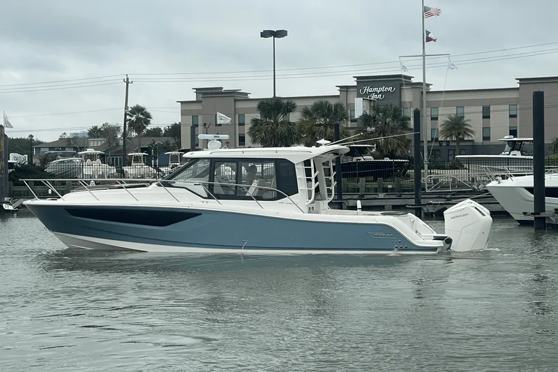 The Image of Boston Whaler 365 Conquest 2025 - 0