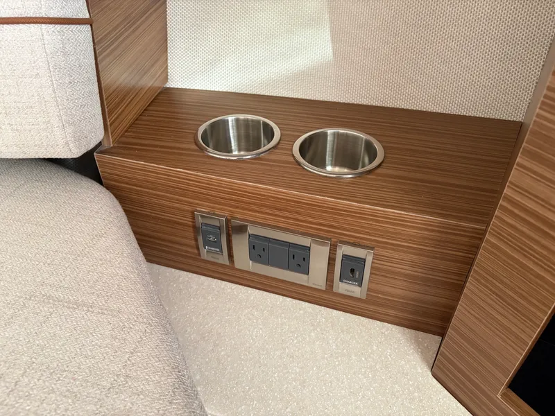 Slide: The Image of Boston Whaler 365 Conquest 2025 - 21