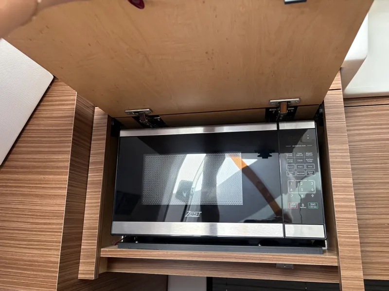 Slide: The Image of Boston Whaler 365 Conquest 2025 - 28