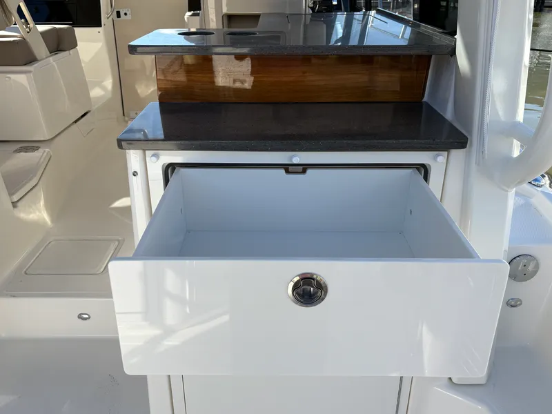 Slide: The Image of Boston Whaler 365 Conquest 2025 - 45