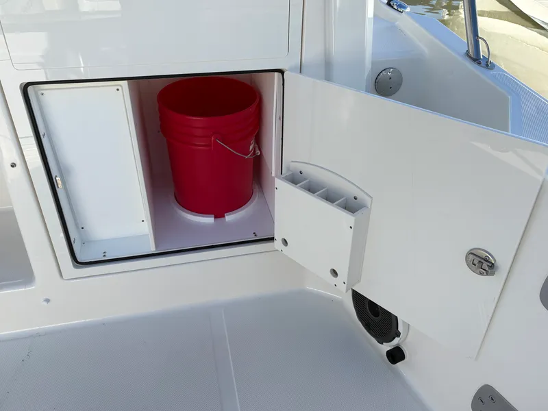 Slide: The Image of Boston Whaler 365 Conquest 2025 - 46