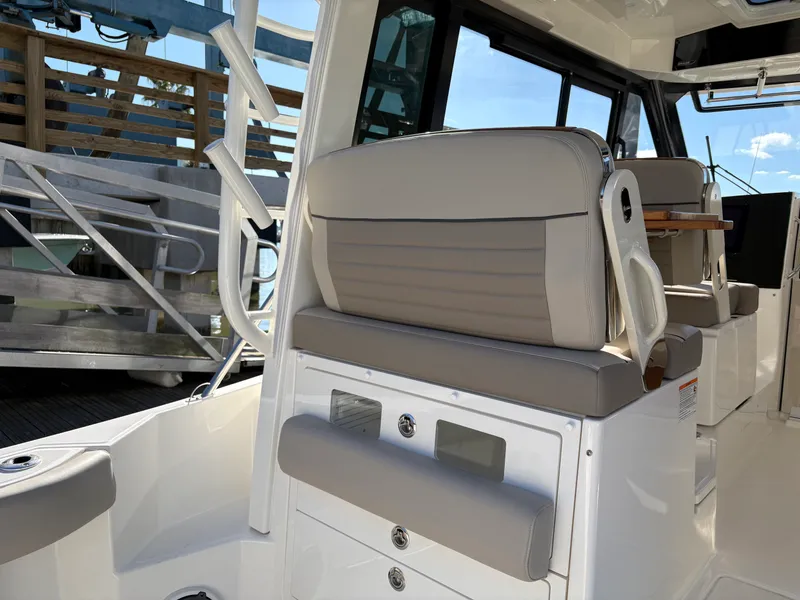 Slide: The Image of Boston Whaler 365 Conquest 2025 - 47