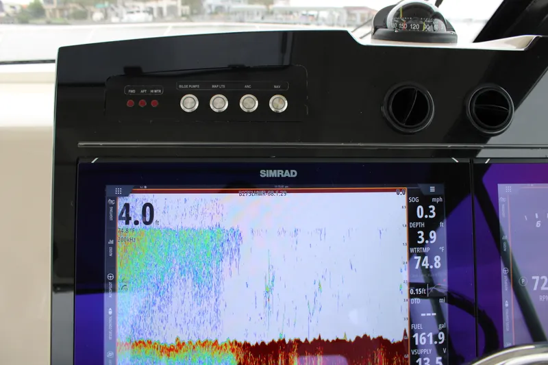 Slide: The Image of Boston Whaler 365 Conquest 2025 - 60