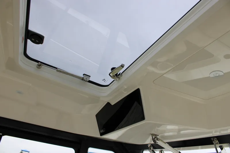 Slide: The Image of Boston Whaler 365 Conquest 2025 - 68