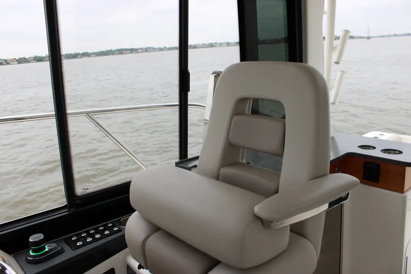 Slide: The Image of Boston Whaler 365 Conquest 2025 - 69