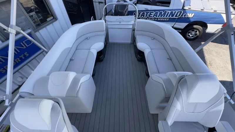 Slide: The Image of Avalon LSZ QL 2024 - 16