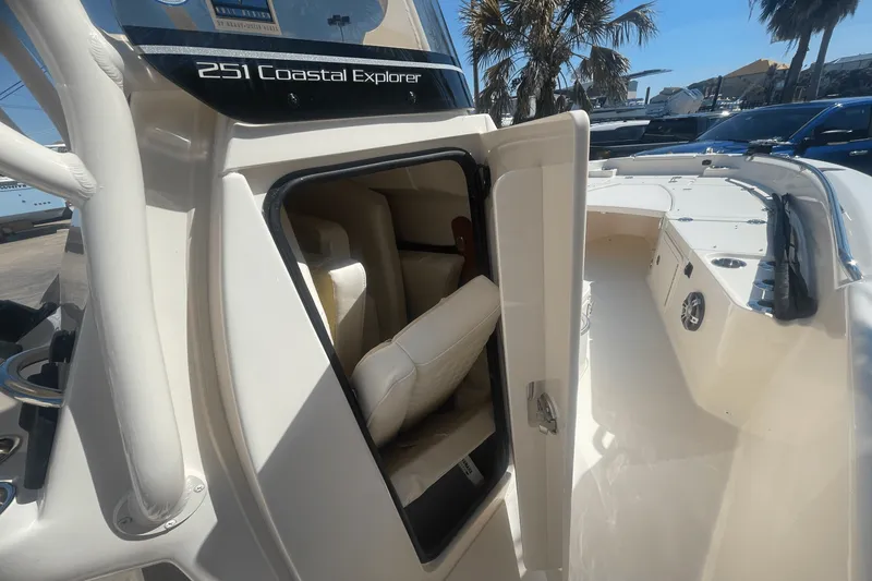 Slide: The Image of Grady-White 251 CE 2025 - 11