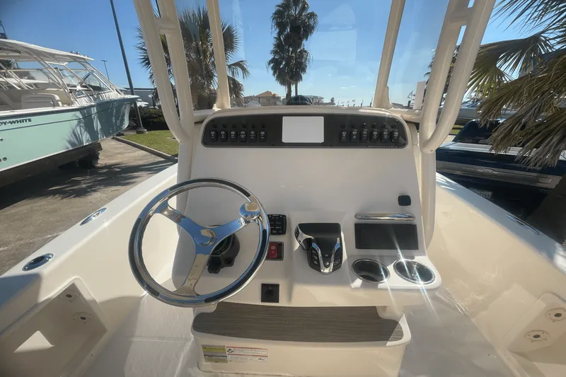 Slide: The Image of Grady-White 251 CE 2025 - 8