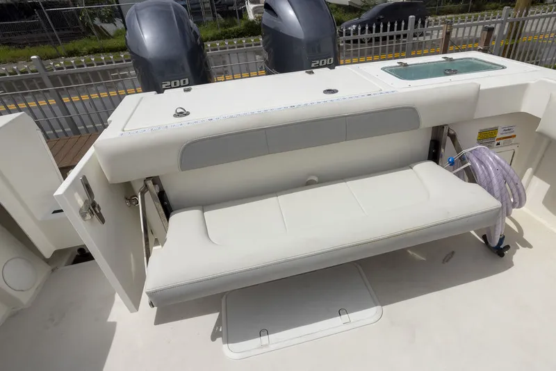 Slide: The Image of Parker Marine 2520 XLD 2022 - 15