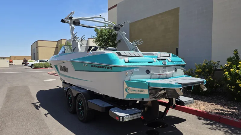 Slide: The Image of Malibu 23 MXZ 2022 - 6