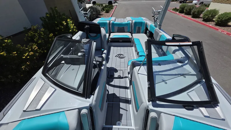 Slide: The Image of Malibu 23 MXZ 2022 - 4