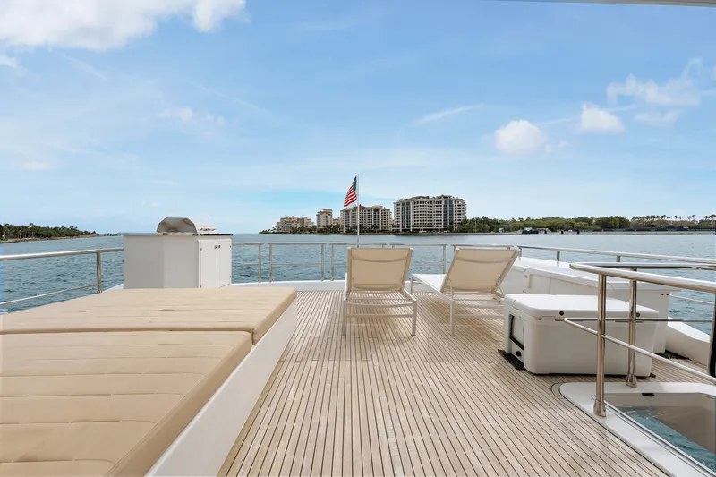 Slide: The Image of Azimut 80 FLYBRIDGE 2017 - 59