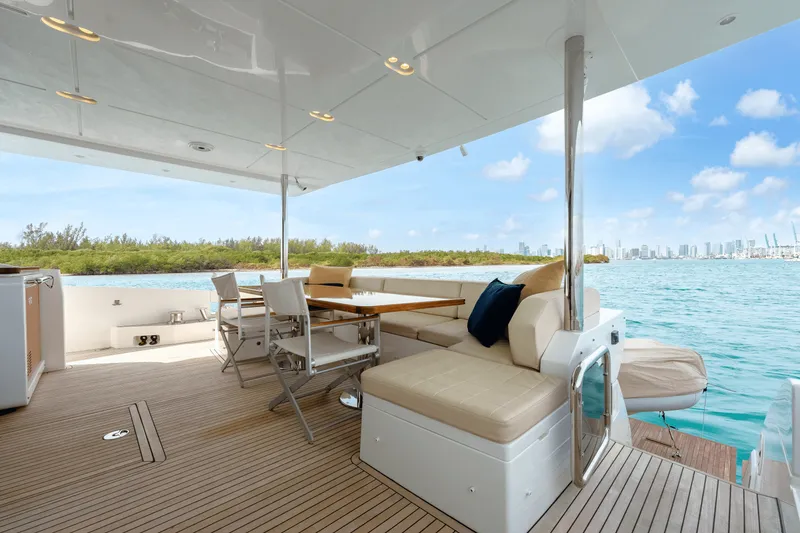 Slide: The Image of Azimut 80 FLYBRIDGE 2017 - 6