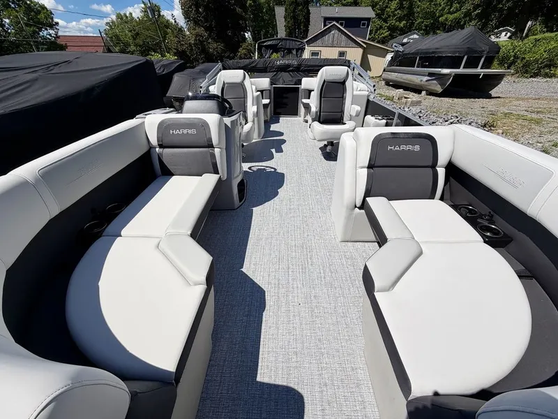 Slide: The Image of Harris Cruiser 210 CWDH 2026 - 36