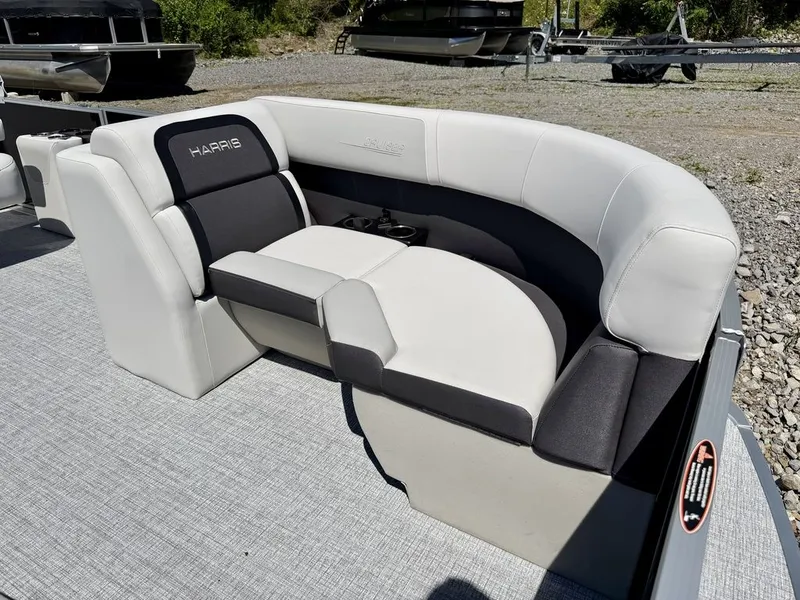 Slide: The Image of Harris Cruiser 210 CWDH 2026 - 39