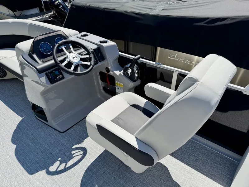 Slide: The Image of Harris Cruiser 210 CWDH 2026 - 28
