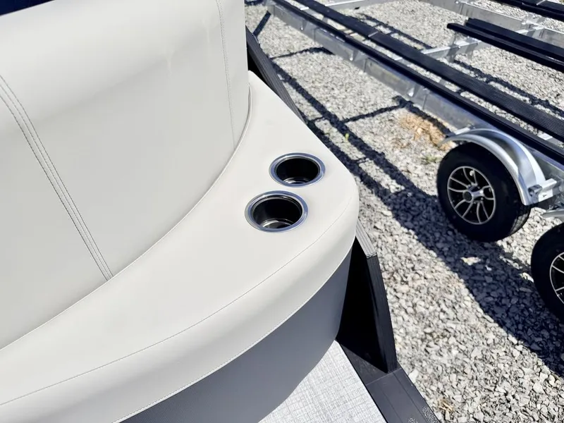 Slide: The Image of Harris Cruiser 210 CWDH 2026 - 18