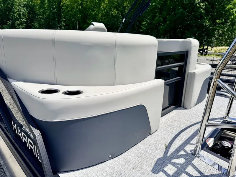 Slide: The Image of Harris Cruiser 210 CWDH 2026 - 46