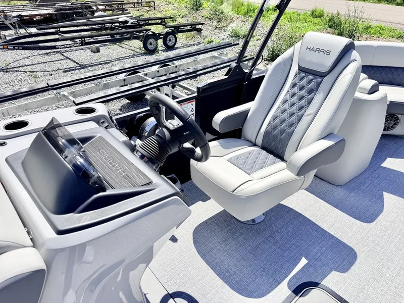Slide: The Image of Harris Cruiser 210 CWDH 2026 - 38