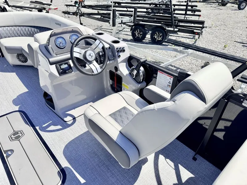 Slide: The Image of Harris Cruiser 210 CWDH 2026 - 36