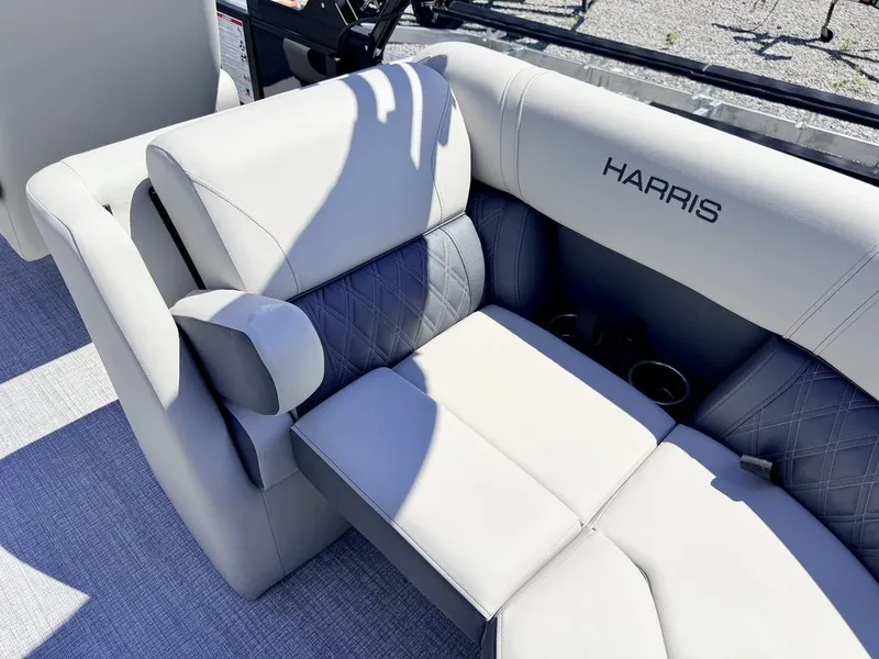 Slide: The Image of Harris Cruiser 210 CWDH 2026 - 14