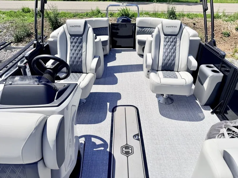 Slide: The Image of Harris Cruiser 210 CWDH 2026 - 41