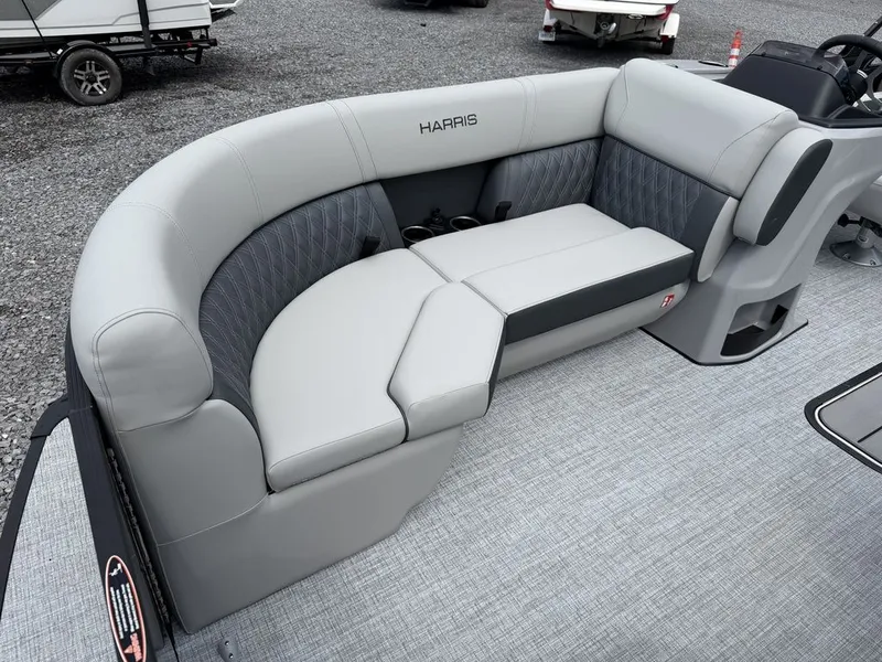 Slide: The Image of Harris Cruiser 210 CWDH 2026 - 43