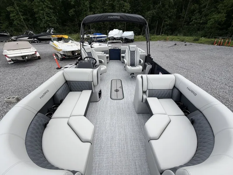 Slide: The Image of Harris Cruiser 210 CWDH 2026 - 37