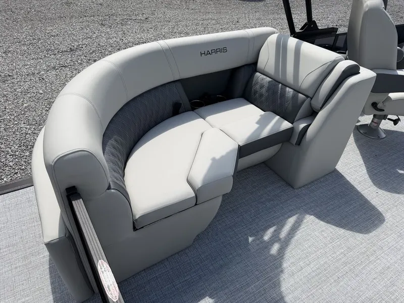 Slide: The Image of Harris Cruiser 210 CWDH 2026 - 31