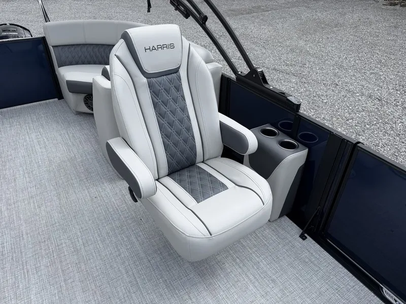 Slide: The Image of Harris Cruiser 210 CWDH 2026 - 22