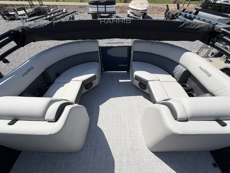 Slide: The Image of Harris Cruiser 230 CWDH 2026 - 36