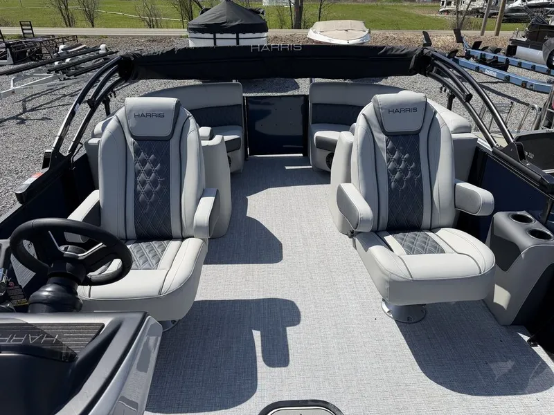 Slide: The Image of Harris Cruiser 230 CWDH 2026 - 39