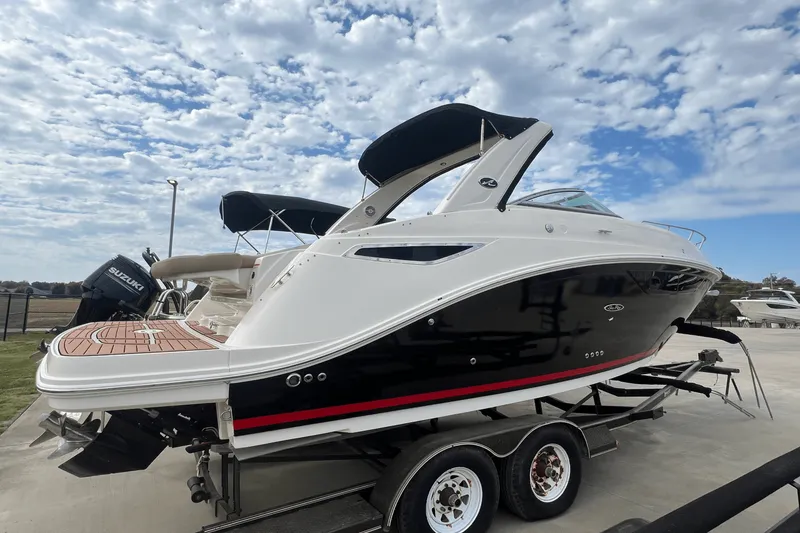 Slide: The Image of Sea Ray 260 SUNDANCER 2017 - 2