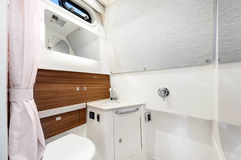 Slide: The Image of Boston Whaler 420 Outrage 2025 - 72