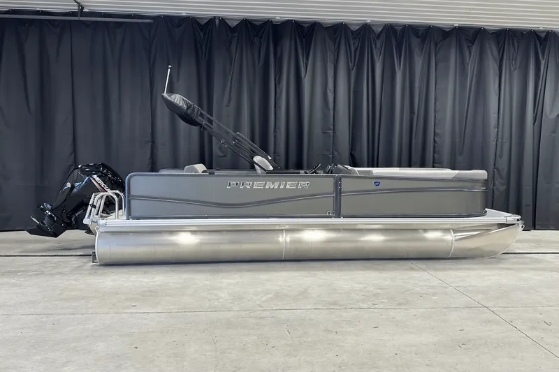 The Image of Premier 200 Sunscape 2025 - 0