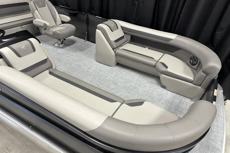 Slide: The Image of Premier 200 Sunscape 2025 - 10