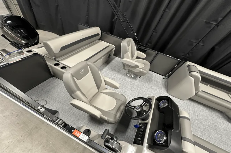 Slide: The Image of Premier 200 Sunscape 2025 - 16