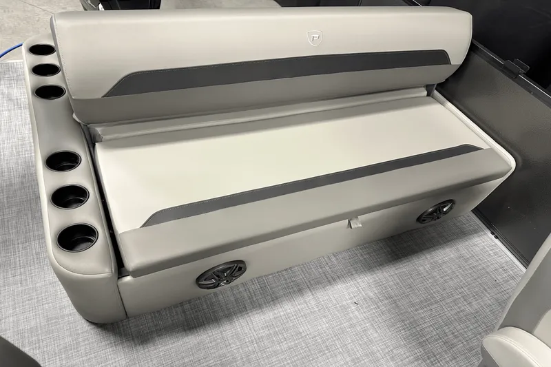 Slide: The Image of Premier 200 Sunscape 2025 - 33