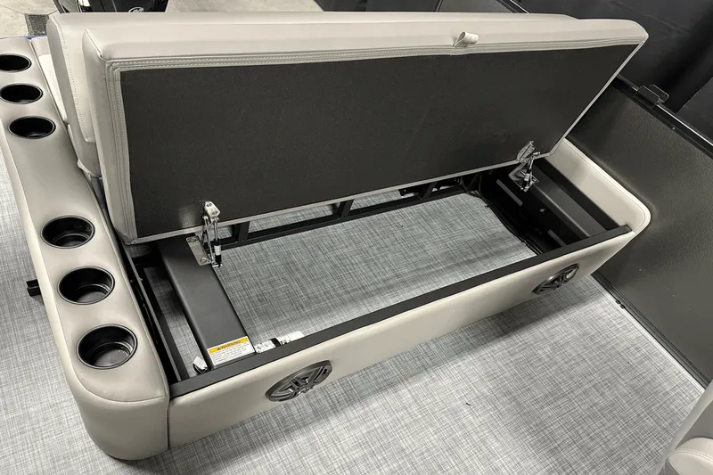 Slide: The Image of Premier 200 Sunscape 2025 - 34