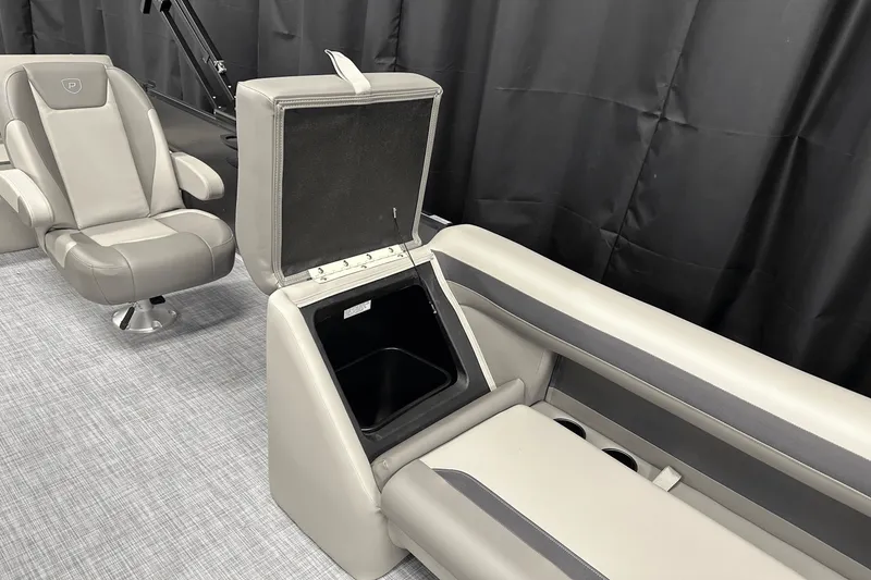 Slide: The Image of Premier 200 Sunscape 2025 - 64