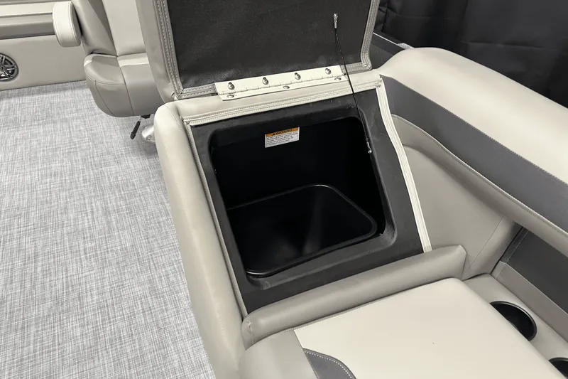 Slide: The Image of Premier 200 Sunscape 2025 - 65