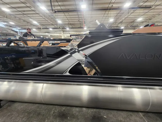 Slide: The Image of Avalon 2385 25 LSZ VRL 2026 - 4