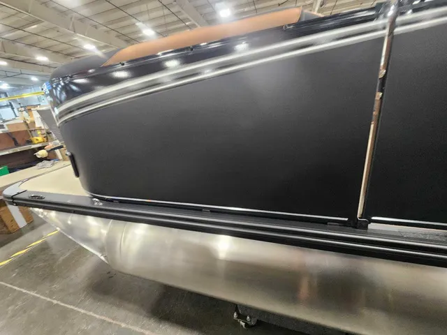 Slide: The Image of Avalon 2385 25 LSZ VRL 2026 - 5