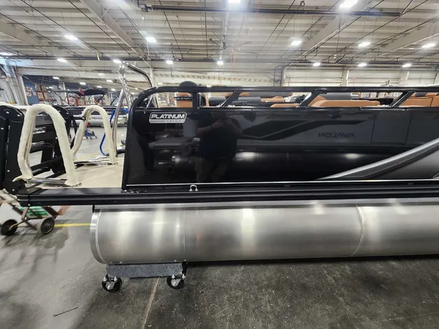 Slide: The Image of Avalon 2385 25 LSZ VRL 2026 - 7
