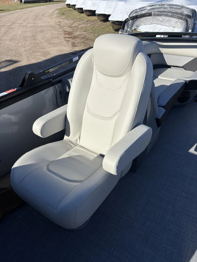 Slide: The Image of Starcraft VX22RDH 2026 - 4