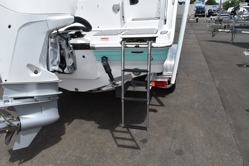 Slide: The Image of Blackfin 232 DC 2023 - 15