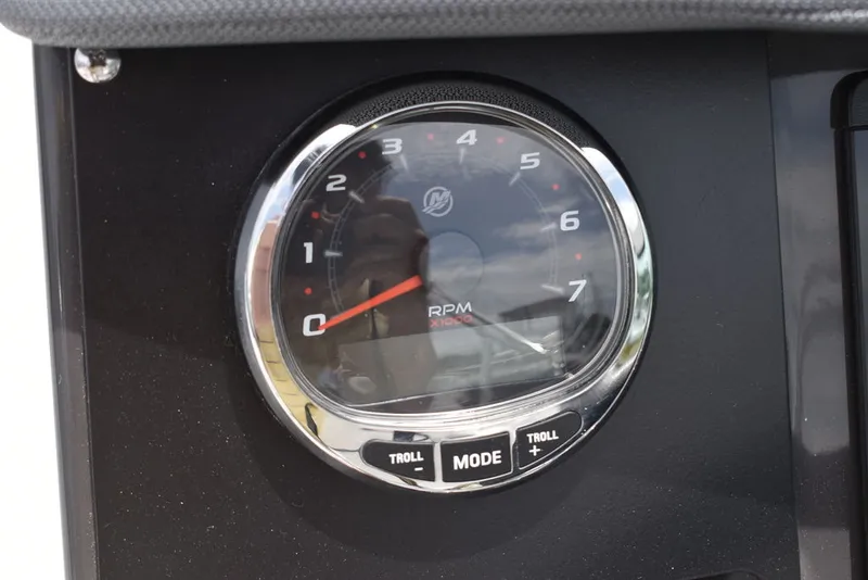 Slide: The Image of Blackfin 232 DC 2023 - 32