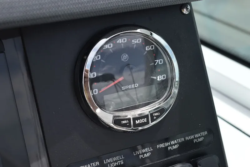 Slide: The Image of Blackfin 232 DC 2023 - 33