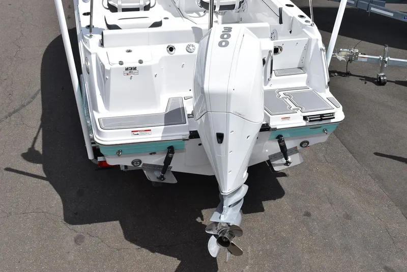 Slide: The Image of Blackfin 232 DC 2023 - 4